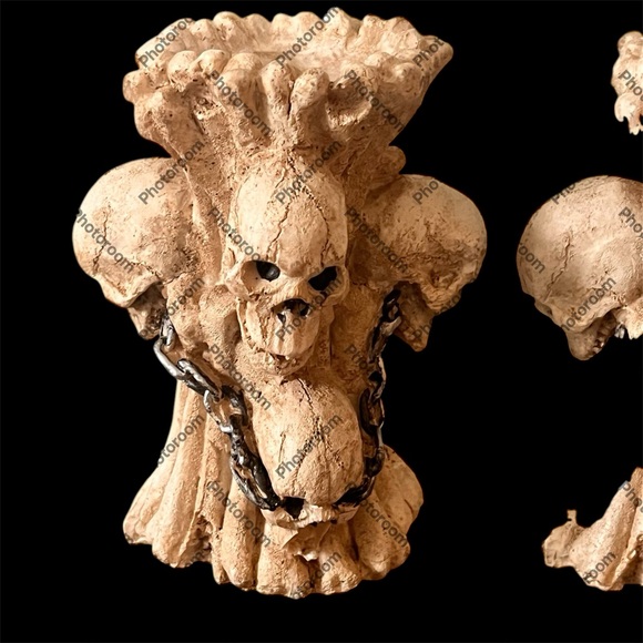 Halloween Skull Candlestick holders set of 2 - Picture 2 of 11